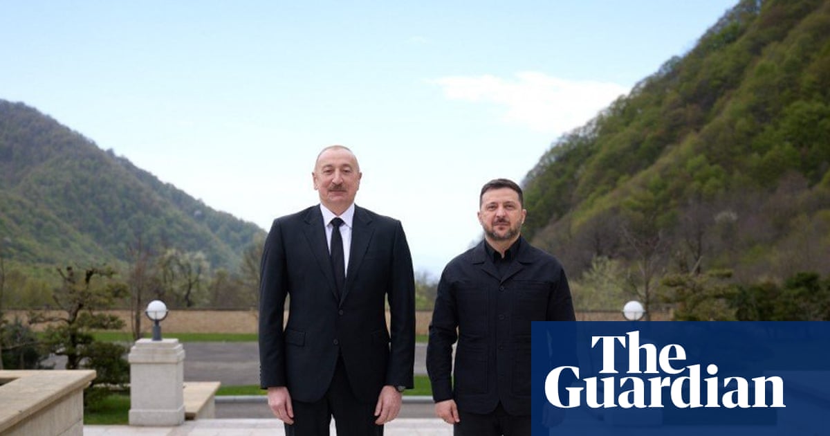 Ukraine war briefing: Zelenskyy signs agreement with Azerbaijan as death toll from Russian attacks rises to 10 | Azerbaijan