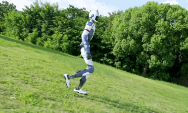 Unitree starts selling cheapest humanoid robot from $6,800