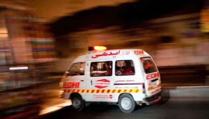 Water tanker claims another life in Karachi, road toll hits 312