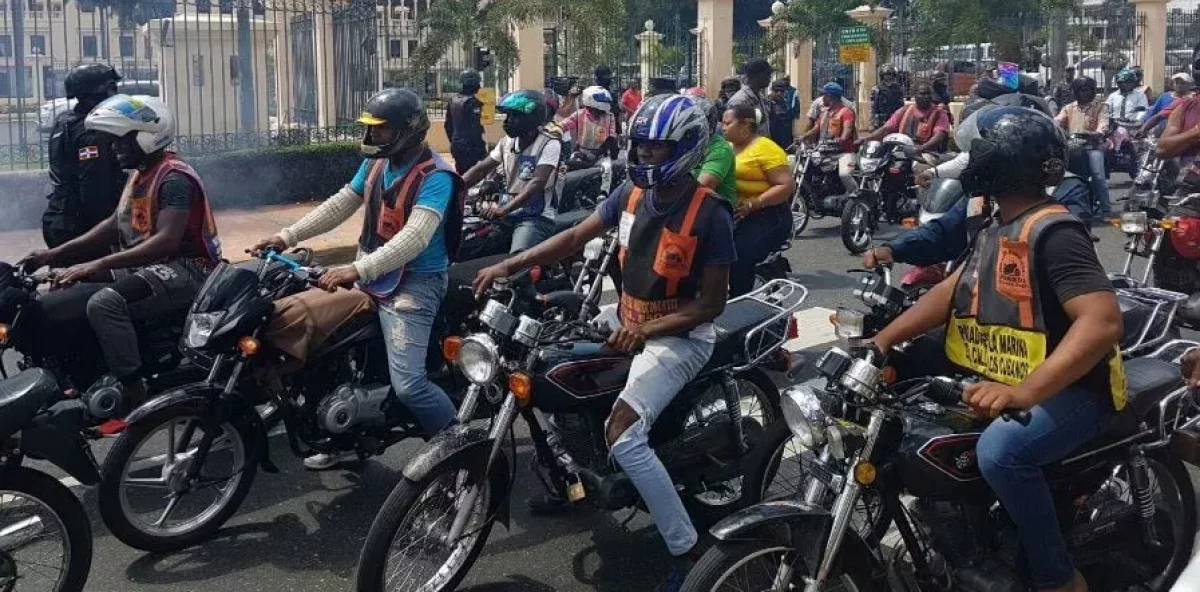 how they are organized and why they continue to be stigmatized in the Dominican Republic