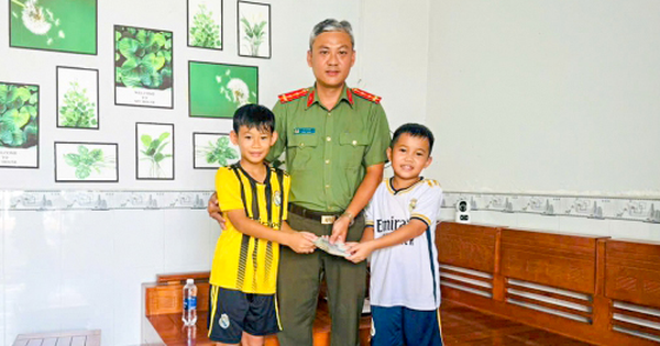2 fourth graders return lost $760 to police in southern Vietnam