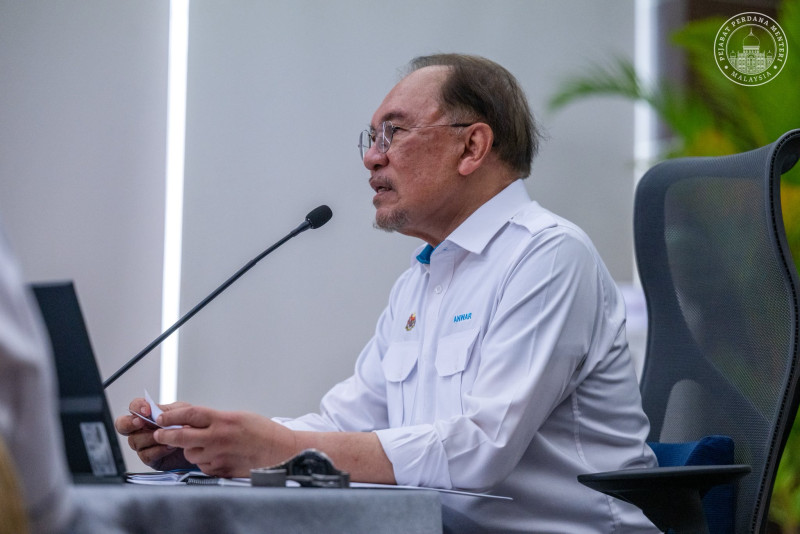 Anwar stresses 13MP projects must truly benefit people