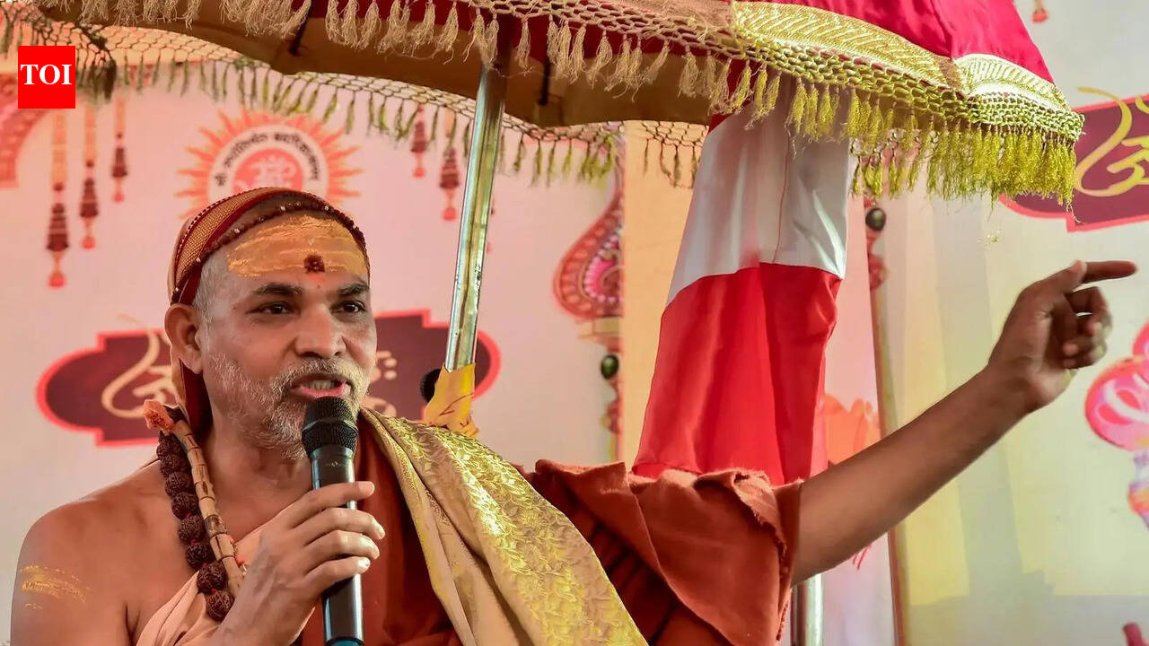 Avimukteshwaranand: Relief for seer Avimukteshwaranand: SC upholds pre-arrest bail in POCSO case | India News
