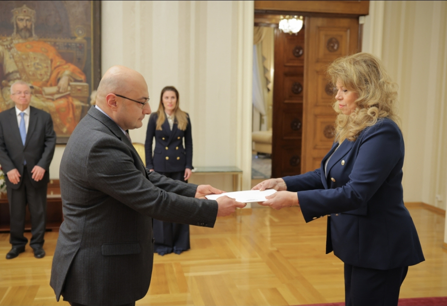 Azerbaijani ambassador presents credentials to President of Bulgaria