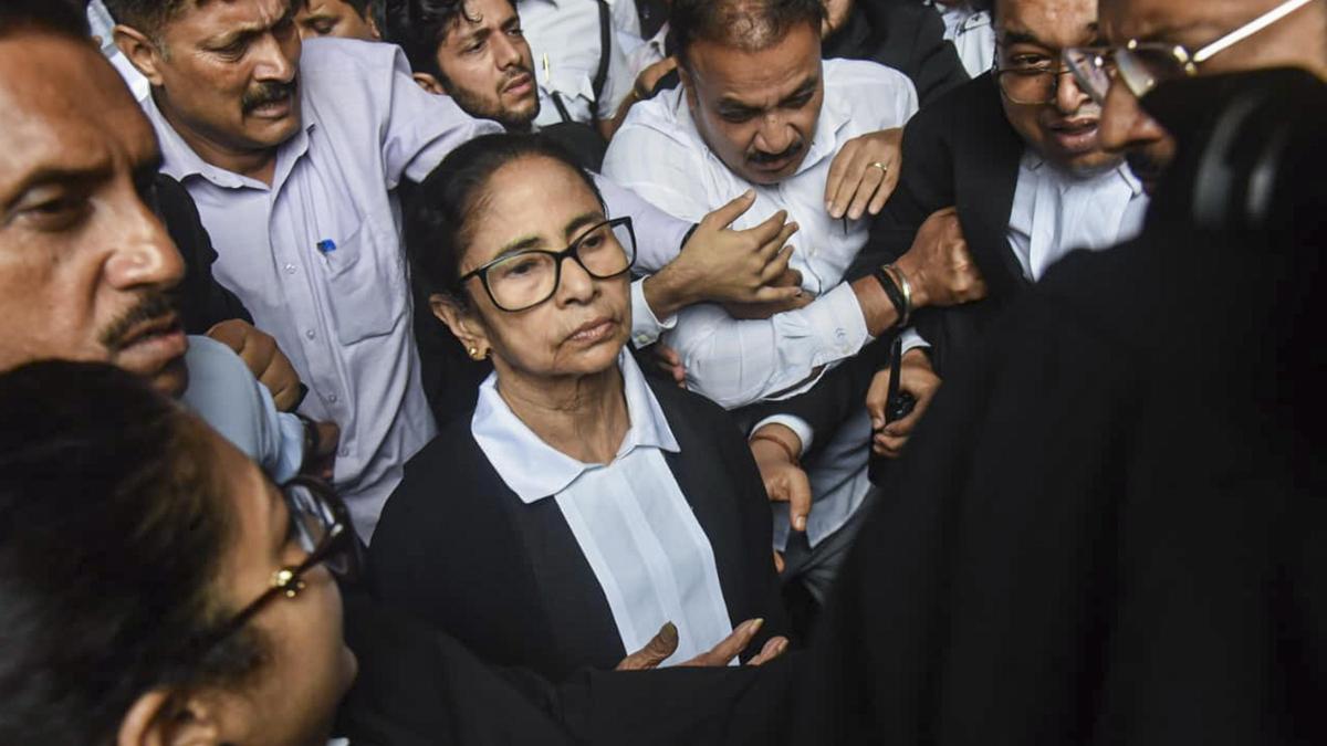 BCI seeks report from West Bengal Bar Council on practice status of Mamata Banerjee after her HC appearance
