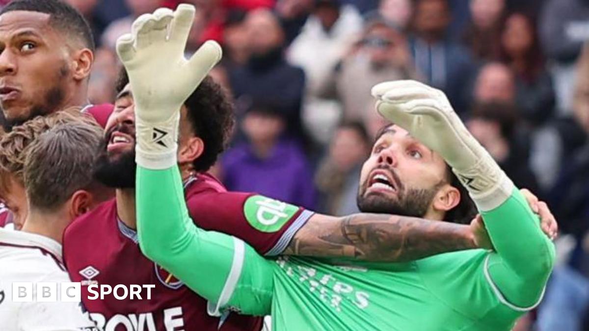 The incident leading to West Ham's disallowed goal