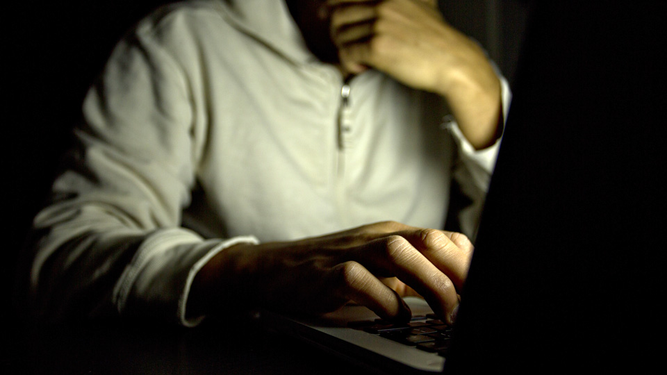 Civil servant accused of leaking State info to foreign Intel
