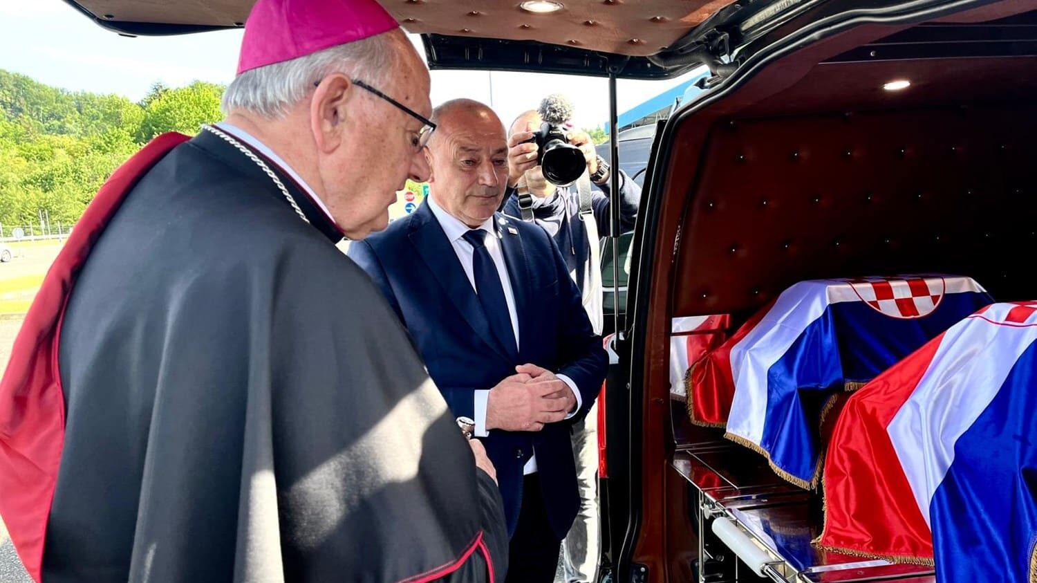 Croatia Receives Remains of 500 Post-WWII Victims from Slovenia