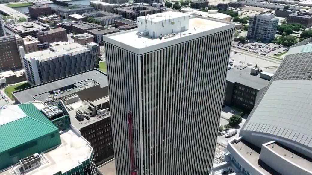 Des Moines Financial Center becomes Mezzo on Walnut