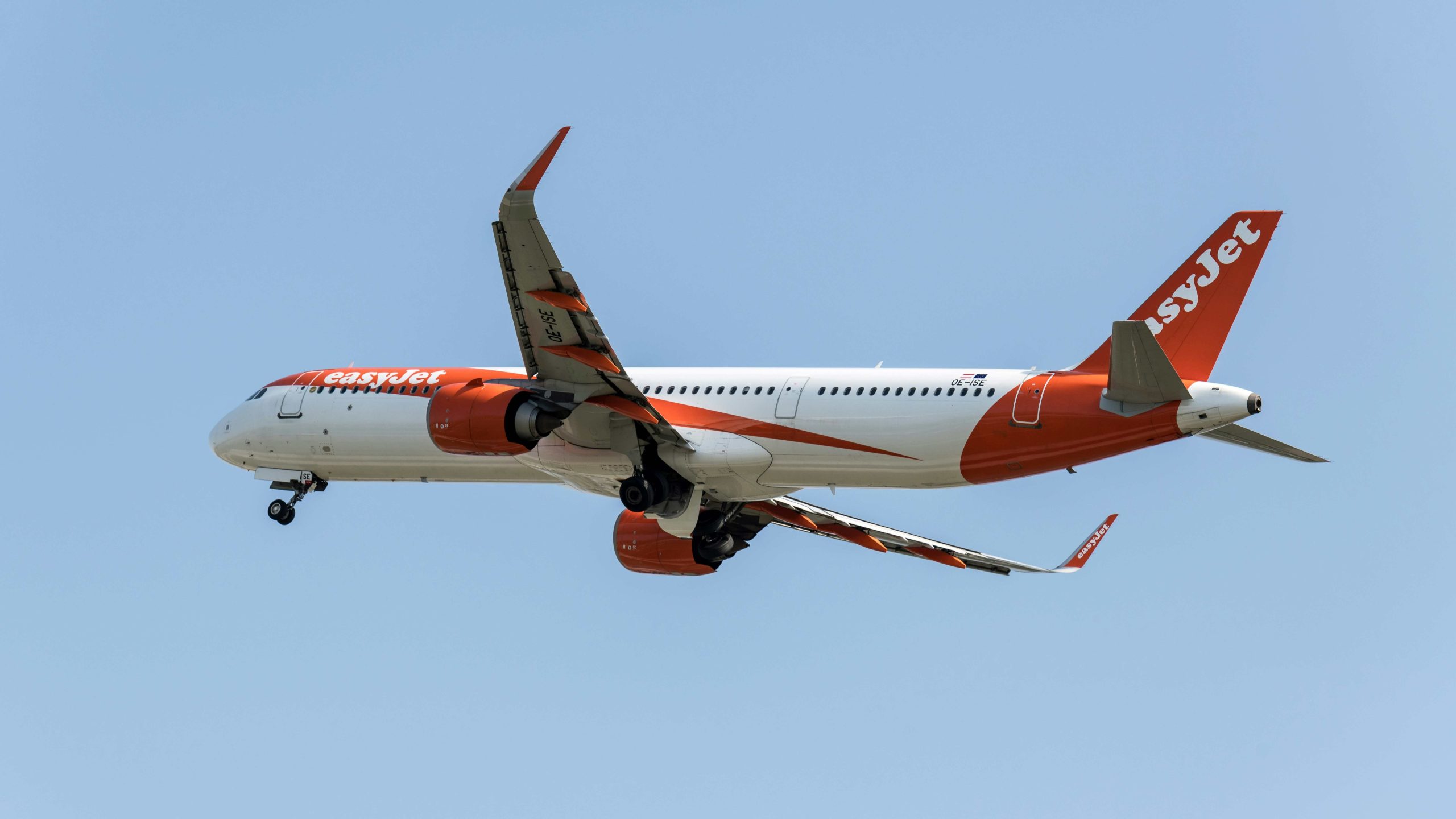 Easy Jet boss: Fuel will be sufficient for summer flights