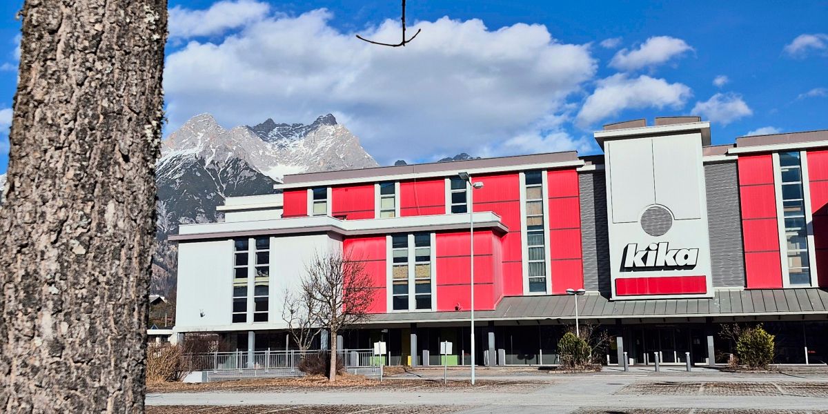 Ehemaliger Kika Saalfelden wird zu Einkaufscenter "Einsa" - Gewerbeimmobilien