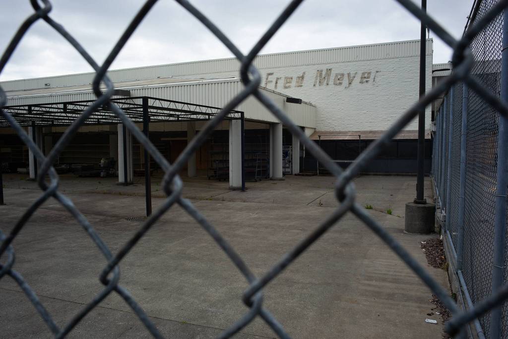 The shuttered Casino Road Fred Meyer on Friday, May 8, 2026 in Everett, Washington. (Will Geschke / The Herald)