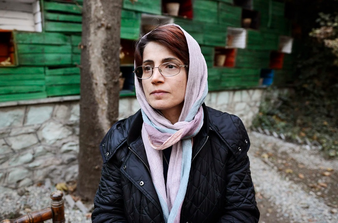 Famed Iranian human rights lawyer temporarily released on bail, daughter says