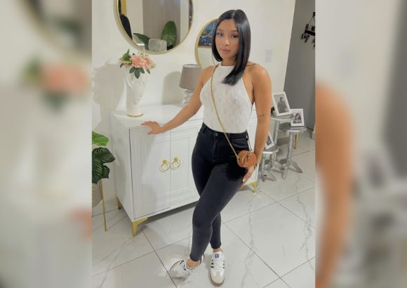 Family members search for young woman who disappeared 15 days ago between Azua and Barahona
