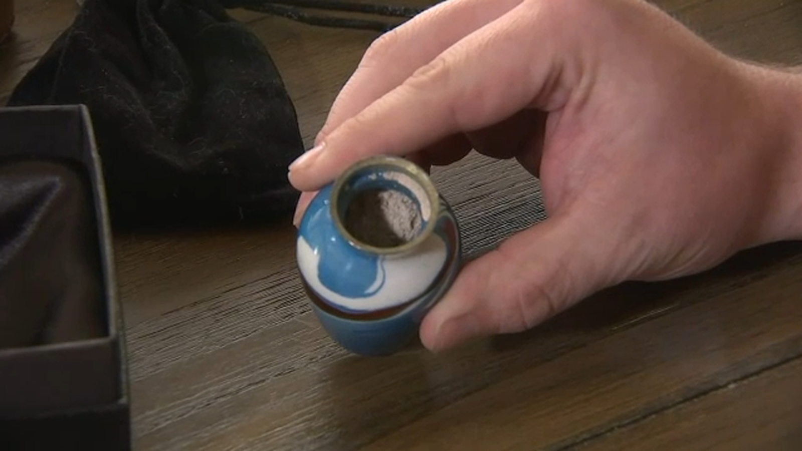 Family turns to ABC7 On Your Side after urn purchased from Amazon arrived with ashes already inside
