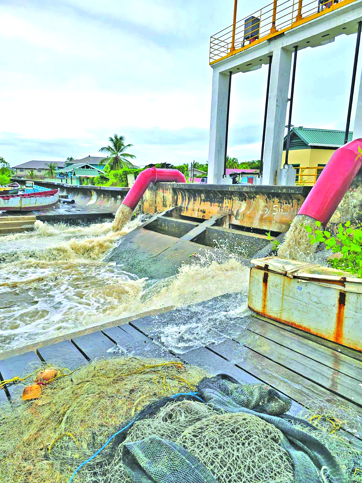 Govt drainage investments pay off as 51 pumps help floodwaters recede  quickly across flood-hit areas