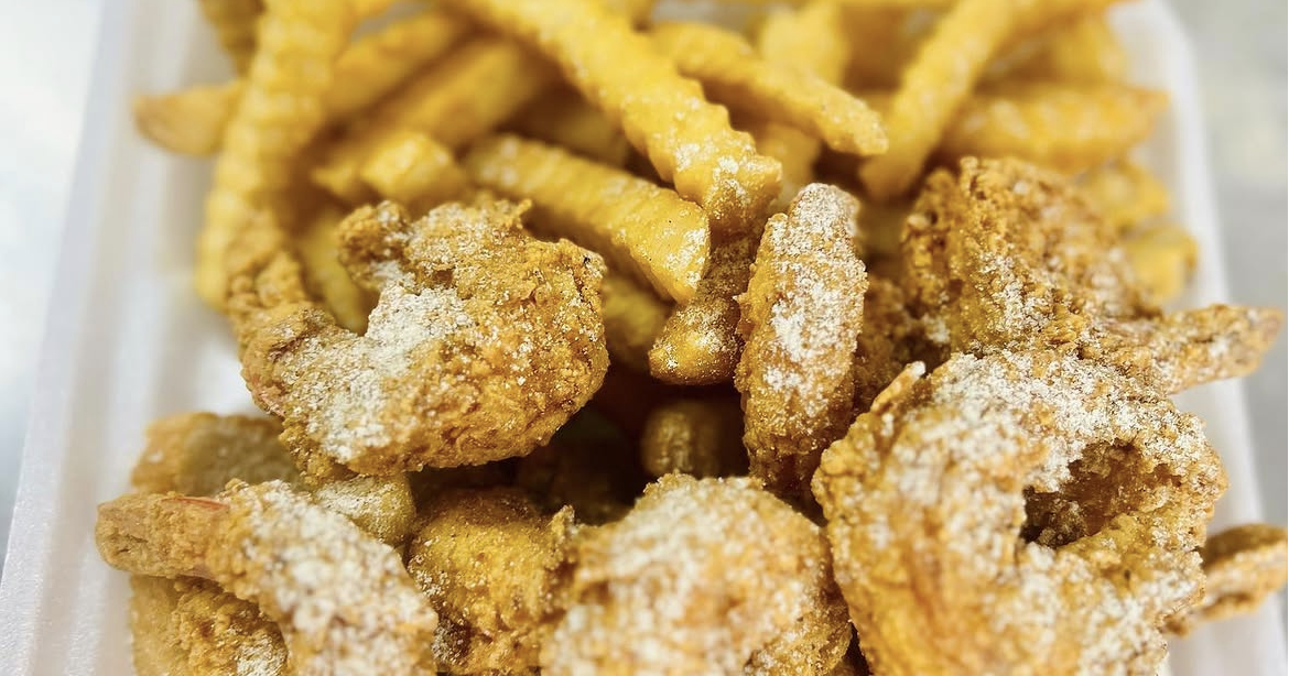Hooks & Cook seafood joint opens northwest of Columbia, SC