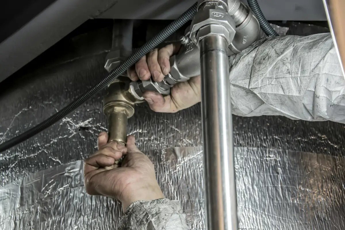 How Hiring a Plumber Can Save You Money on Home Repairs