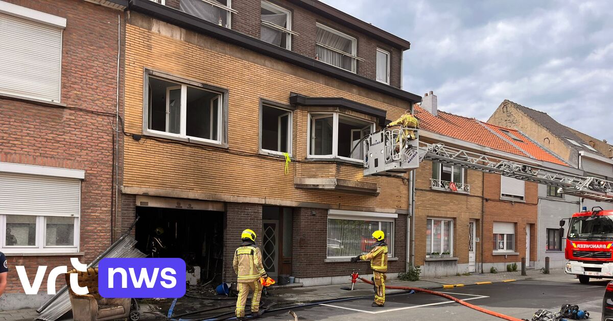 Huis onbewoonbaar na zware brand in Vilvoorde: "Bewoners hoorden een knal"