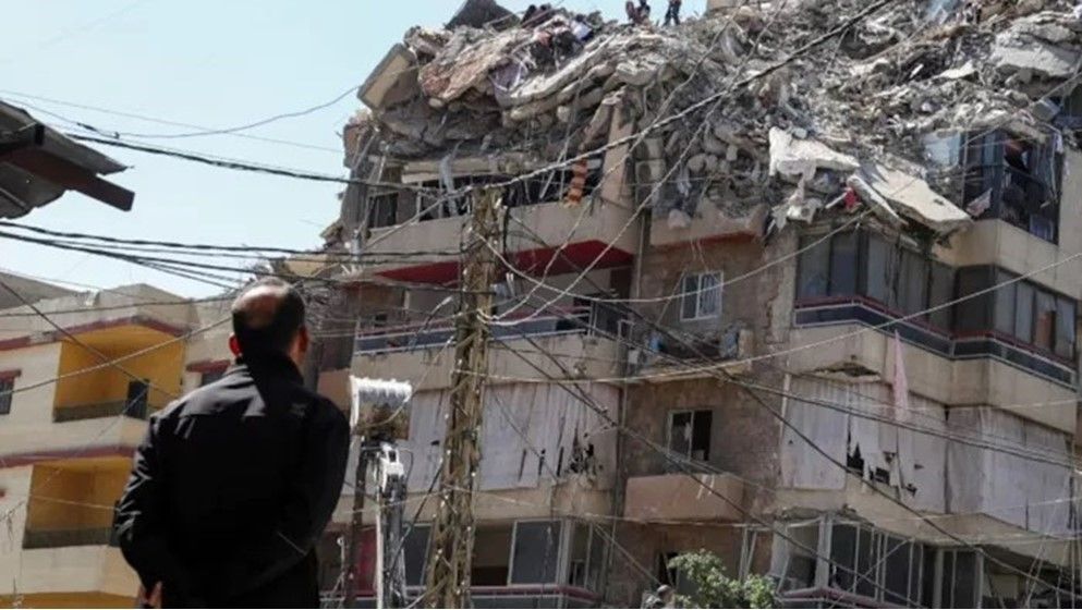 Israel Assassinates "Radwan Force" Commander in Beirut Airstri...
