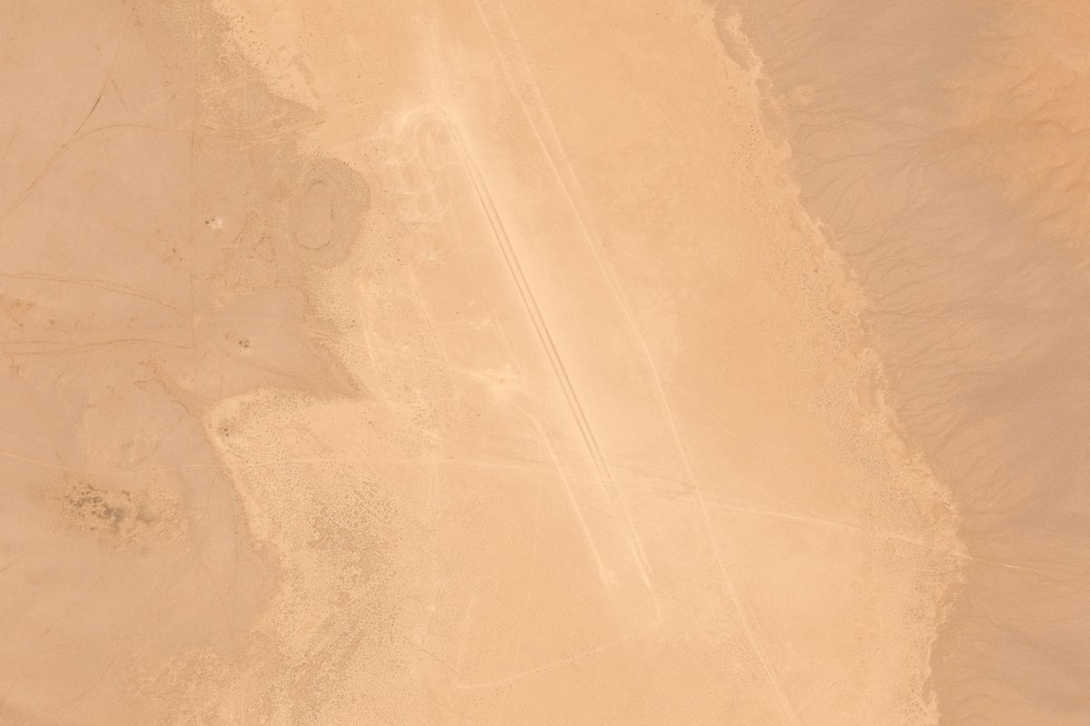 Israeli forces set up a camp in the Iraqi desert during Iran war, officials say