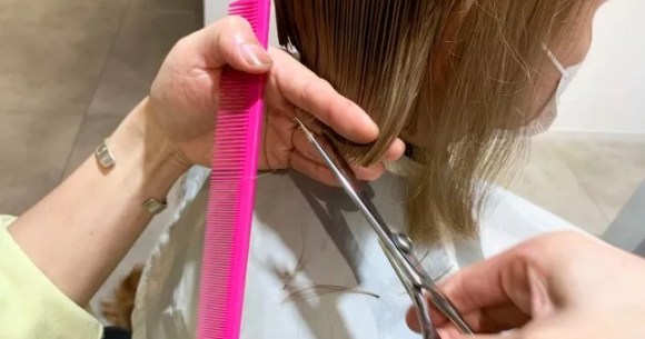 Japanese hair salons going bankrupt in record numbers