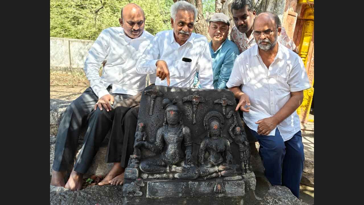 Kakatiya Emperor Ganapatideva Sculpture identified in T’gana