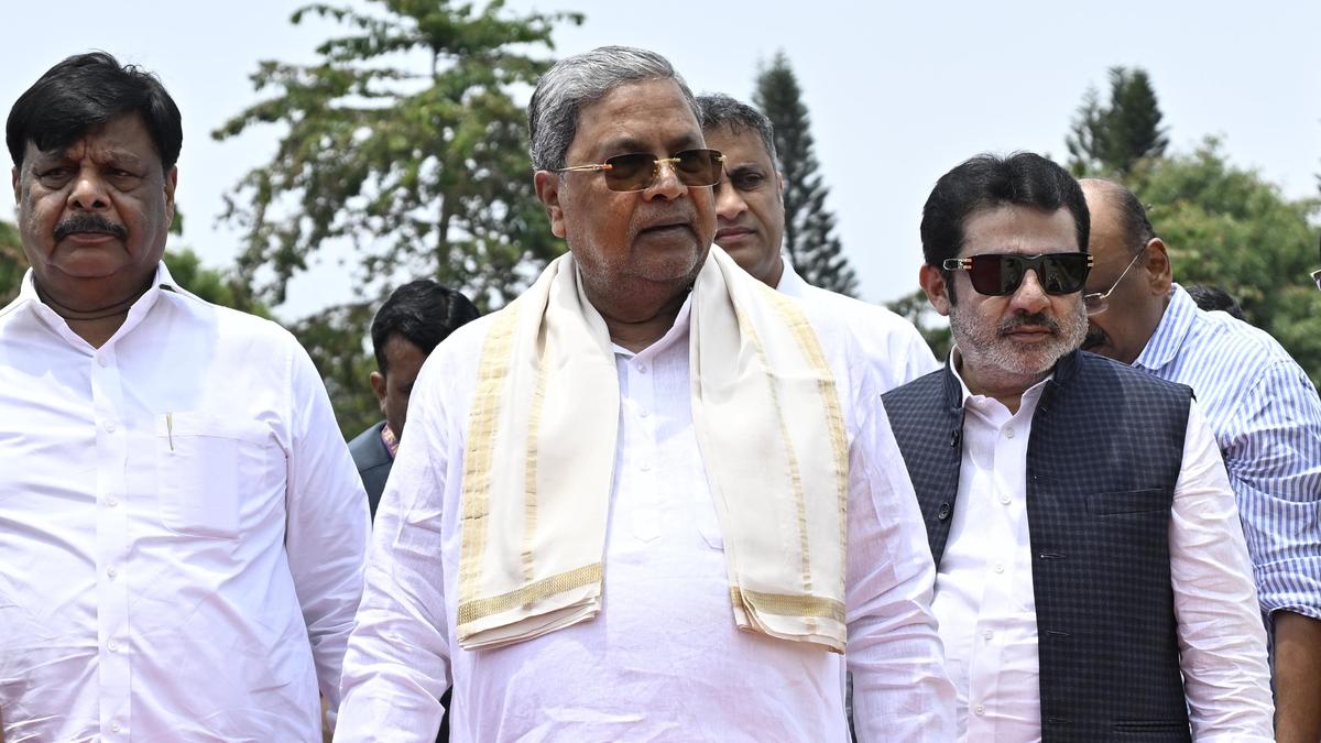 Karnataka politics LIVE: All eyes on CM Siddaramaiah’s breakfast meeting with Cabinet colleagues today