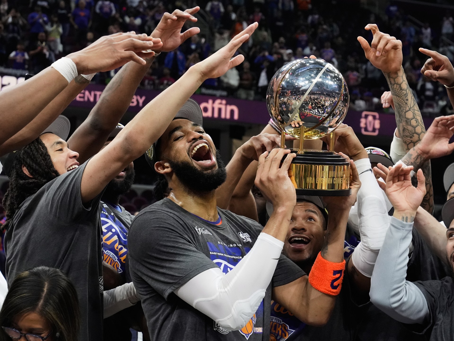 Knicks reach NBA finals after defeating Cavaliers in Game 4 | Basketball News