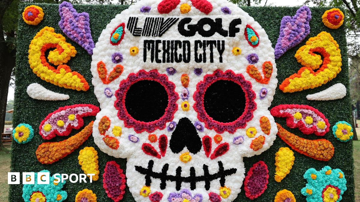 A flower decoration depicting a skull to promote LIV Golf Mexico