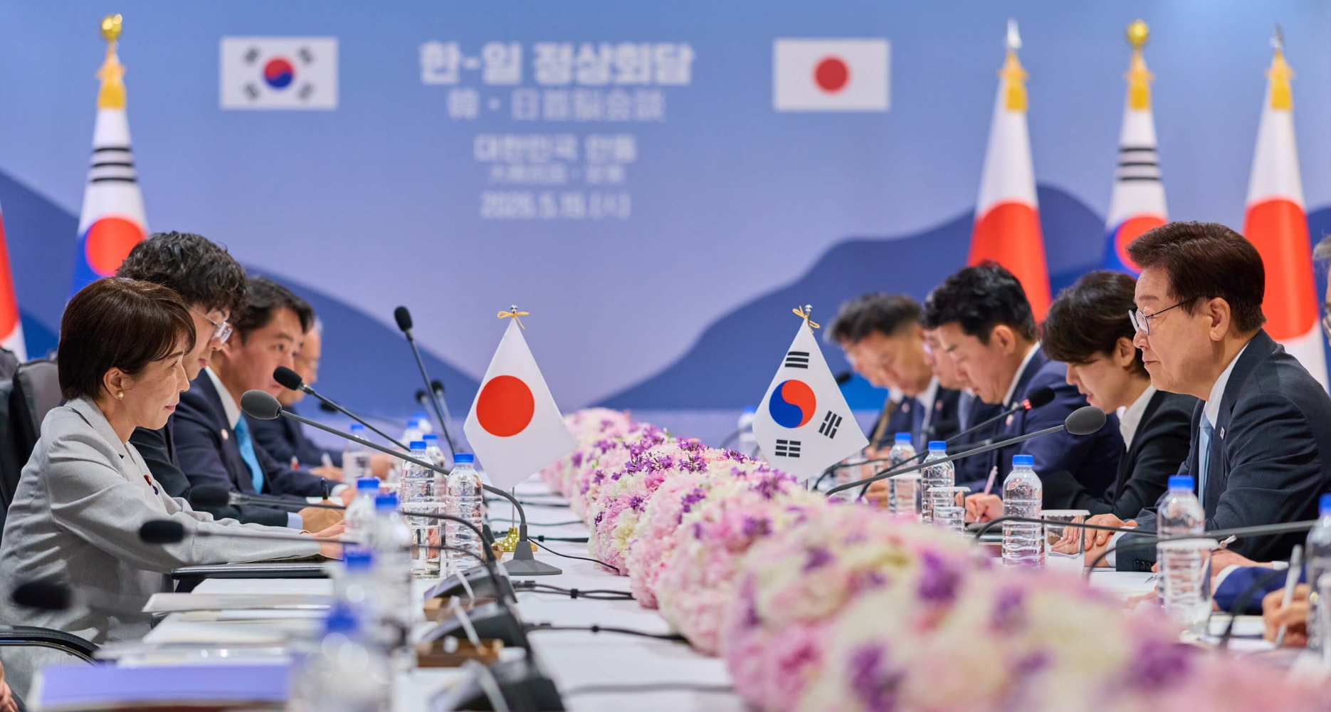 Lee, Takaichi agree to join hands to restore peace on Korean Peninsula