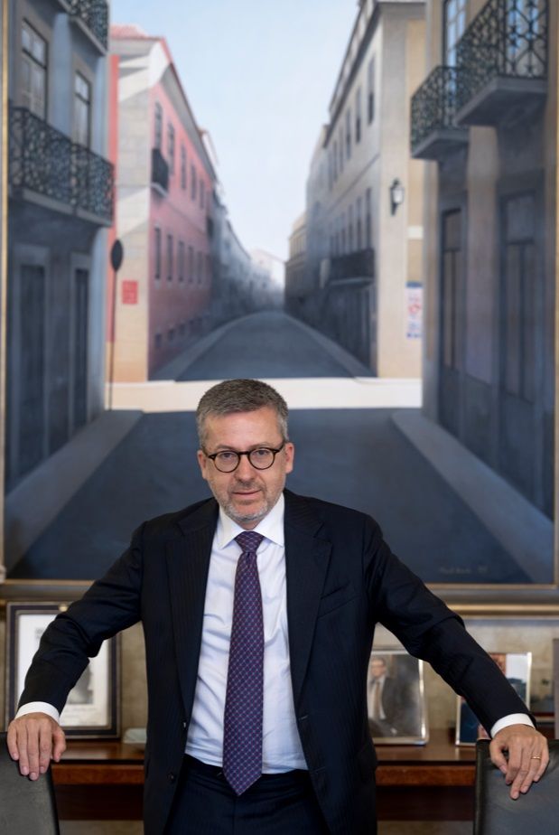 Lisbon mayor calls for suspension of EES in Portugal
