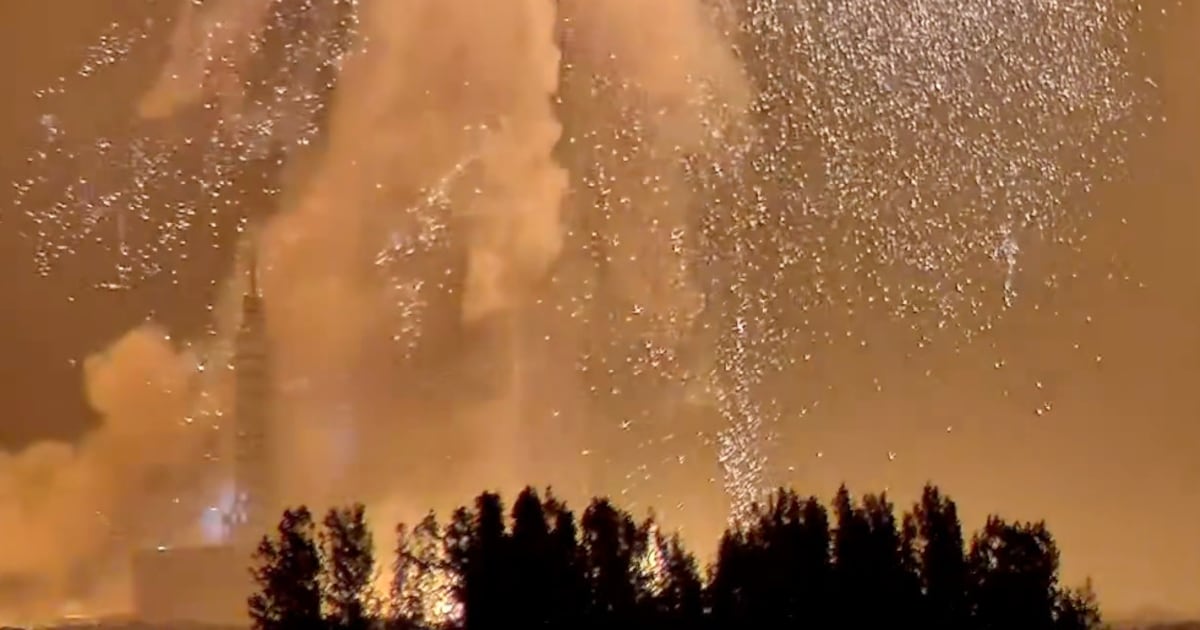 Massive Blue Origin rocket explodes on Florida launch pad during engine test