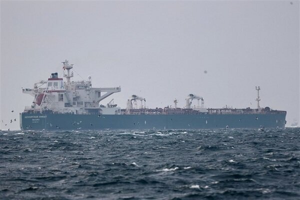 Mehr News Agency - Second Iranian super tanker reaches fars east