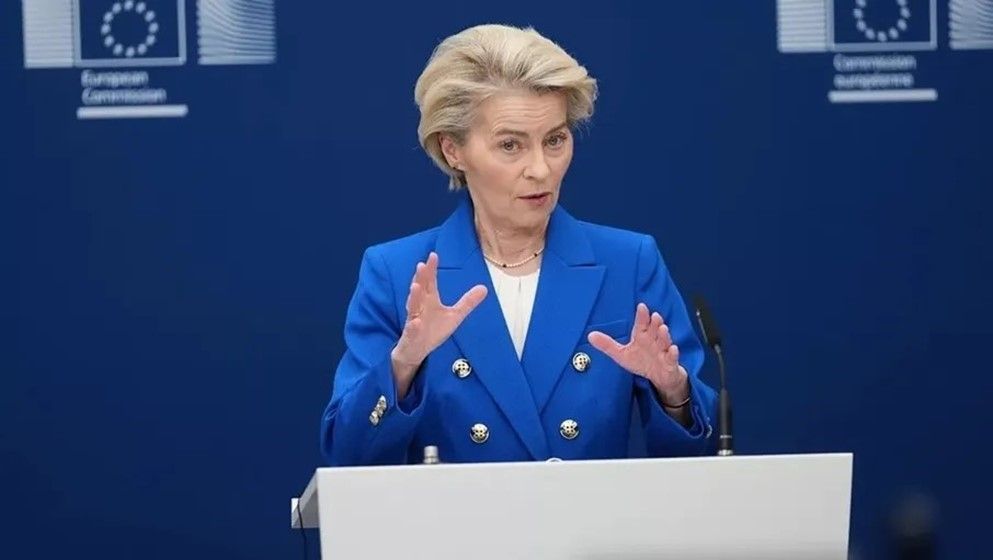 Mexico and Europe Sign Trade Agreeme...