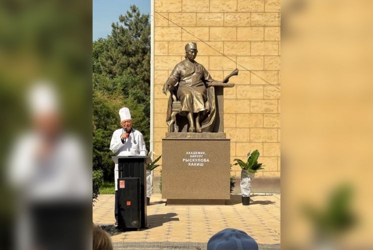 Monument to surgeon Kakish Ryskulova unveiled in Bishkek -