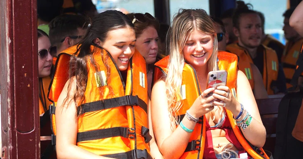 Nha Trang tourism firms struggle with shortage of Russian-speaking tour guides