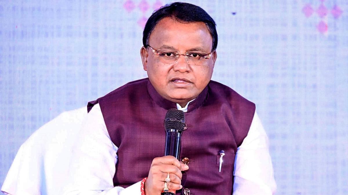Odisha CM reduces number of vehicles in his convoy by half