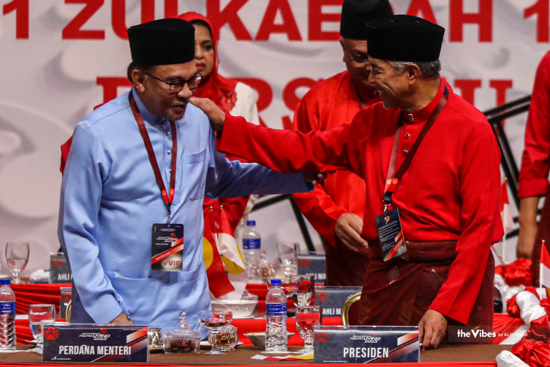 PH-UMNO Political Bureaus meet tonight to discuss PRN, Negeri MB crisis