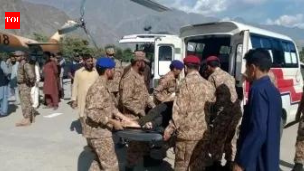 Pakistan Minibus Crash: 17 killed as speeding minibus crashes into parked bus in Pakistan’s Khyber Pakhtunkhwa