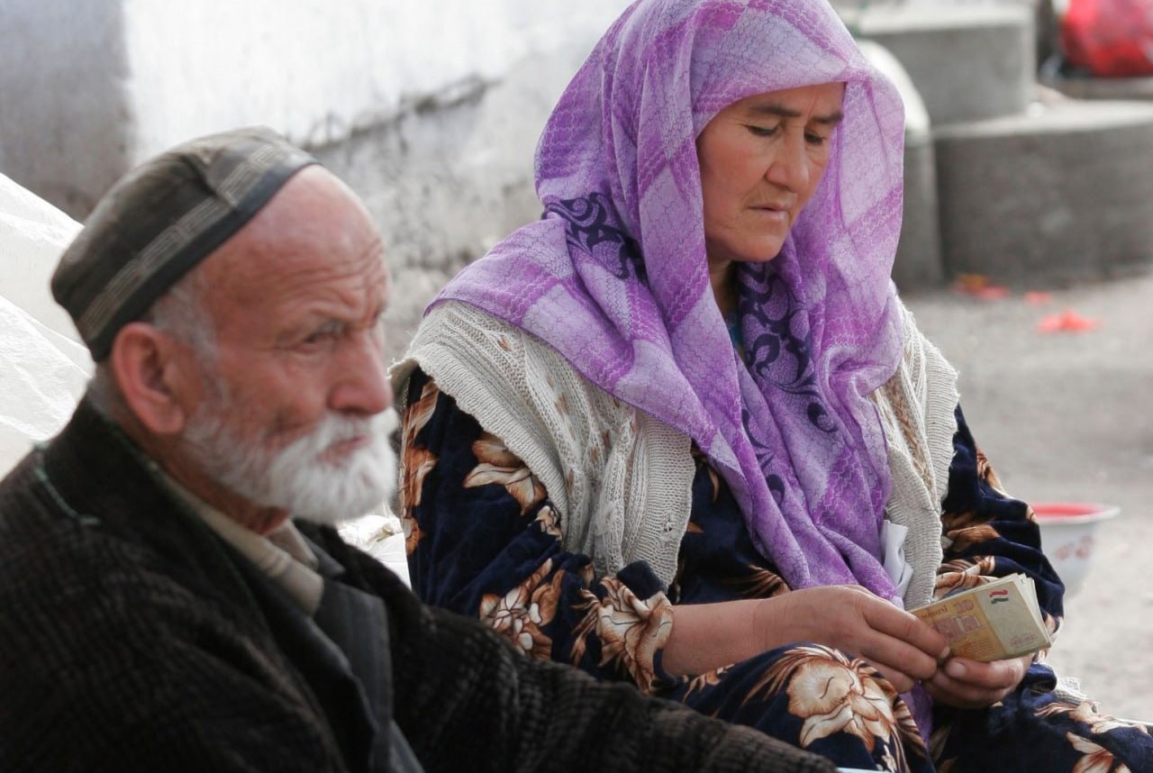 Pension payments suspended for more than 14,000 people in Tajikistan over lack of re-registrationIn