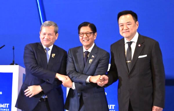 Prime Minister Anutin and Cambodian counterpart Hun Manet hold three way meeting at ASEAN summit