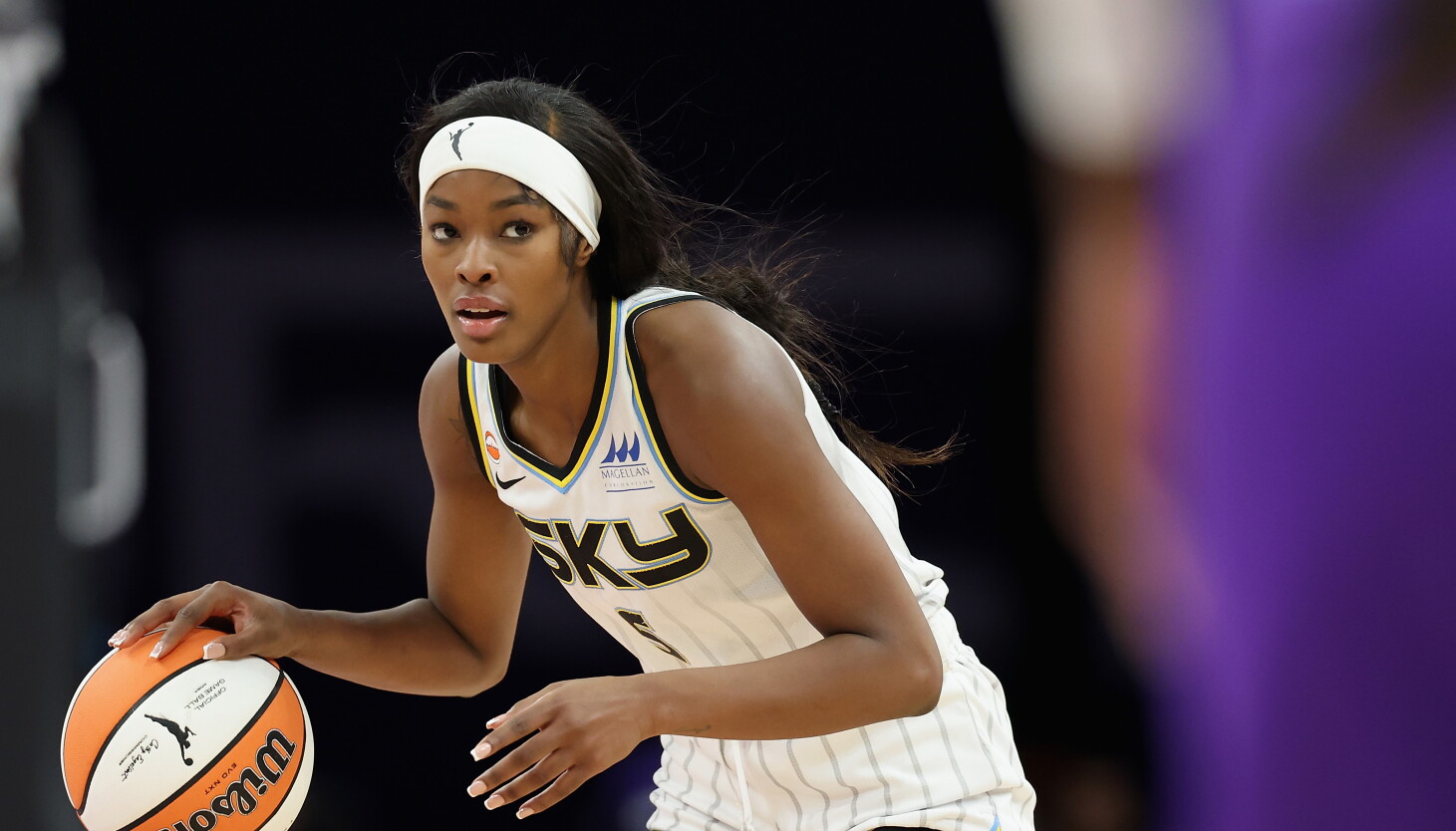 Rickea Jackson injured in resilient Sky win against Lynx