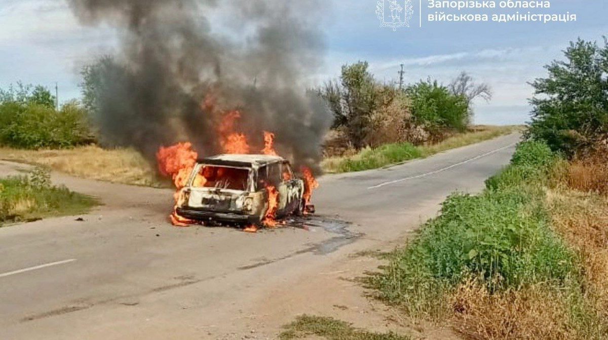 Russian FPV drone hits car in Zaporizhzhia Oblast, killing one and injuring others