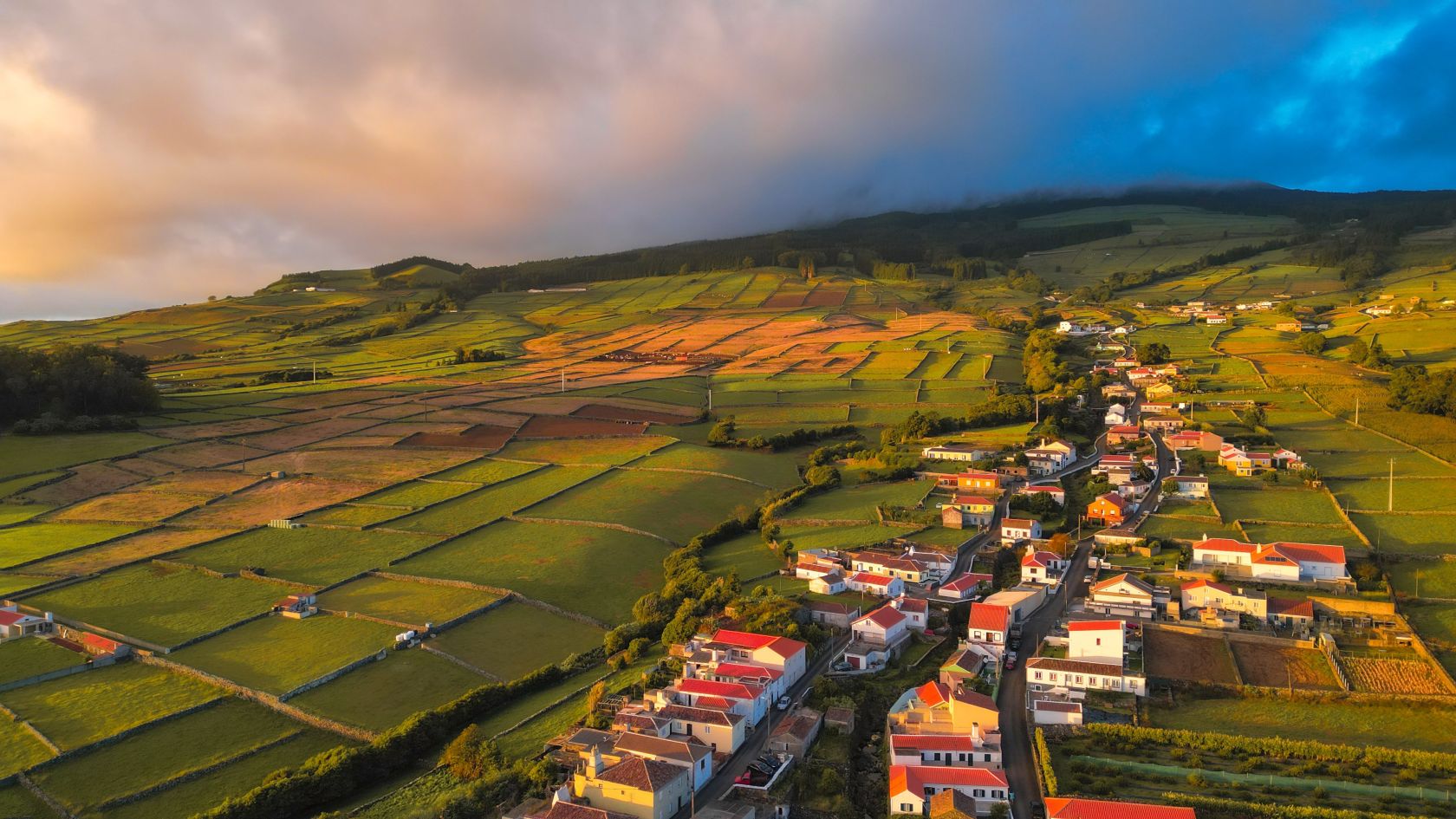 Ryanair's departure from the Azores impacts the hotel industry