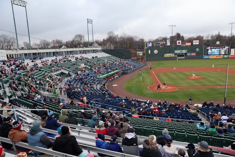 Sea Dogs lose to Rumble Ponies on error in 9th inning