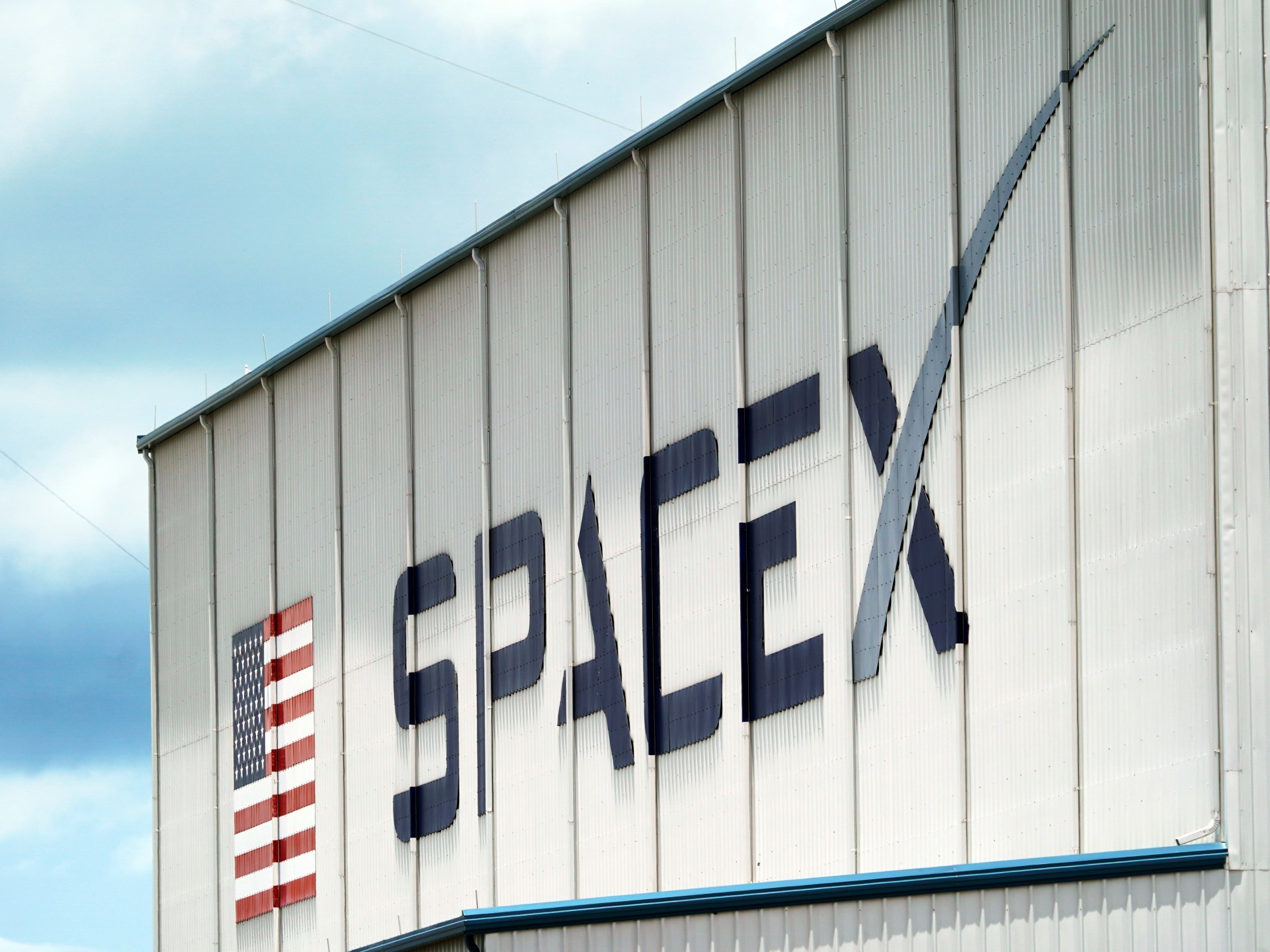 SpaceX backs Anthropic with data centre deal amidst Musk’s OpenAI lawsuit | Technology News