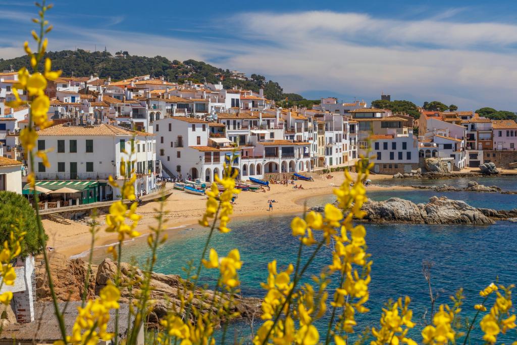 Spain's national register for tourist rentals struck down by court