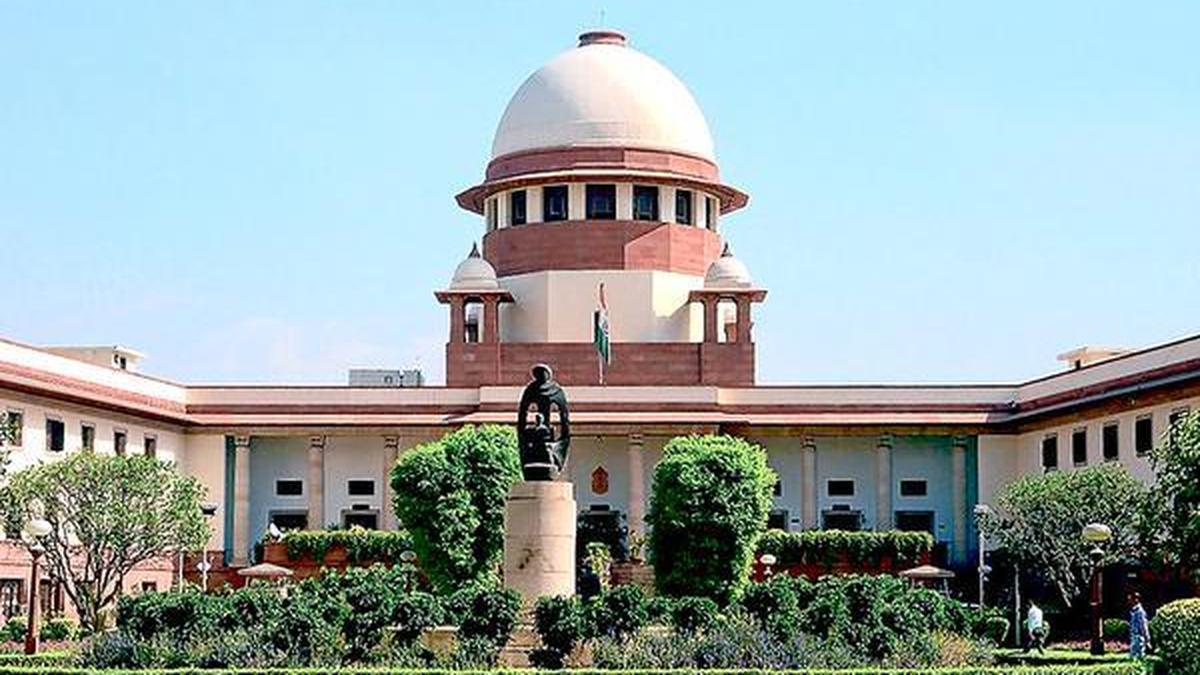 Supreme Court stays Delhi HC verdict on law students' attendance