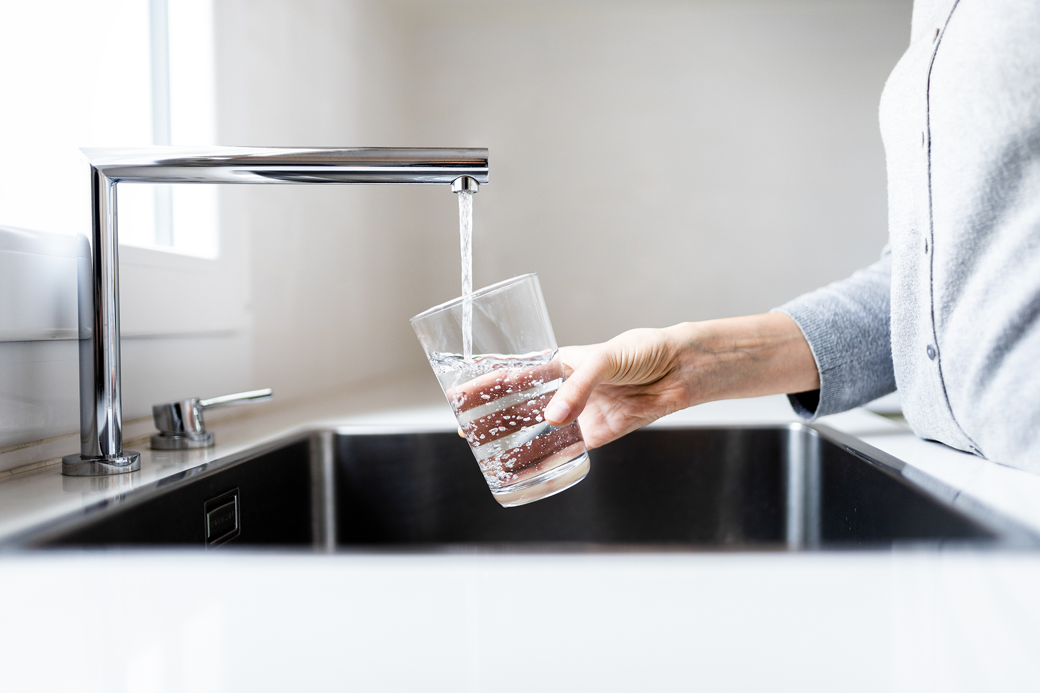 Thousands of Californians hit with foul-smelling tap water